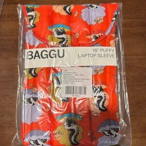BAGGU 16” Puffy Laptop Sleeve NWT Half Shell Skunk